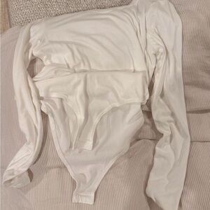 Amazon White Long-Sleeve Scoop Neck Bodysuit